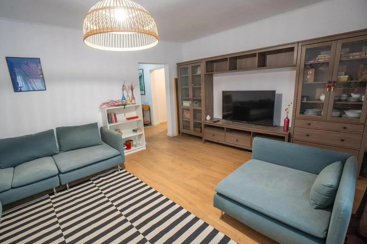 Spacious Apartment Near National Arena, Parks Βουκουρέστι